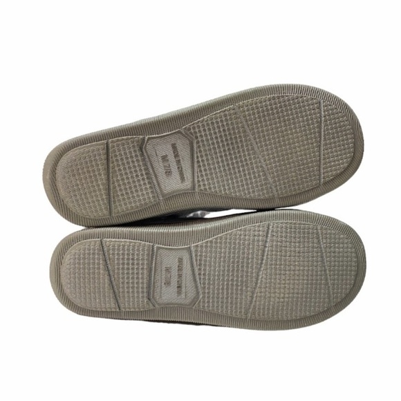 Wisconsin Badgers Gray & Red Fur Lined Knit Booties Women’s Size Medium (7/8) - Picture 8 of 11